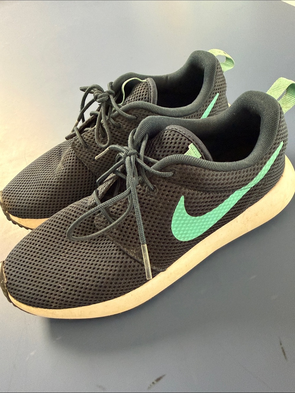 Nike Kids Golf Shoes with Mint Swoosh and Mint Pull Tab